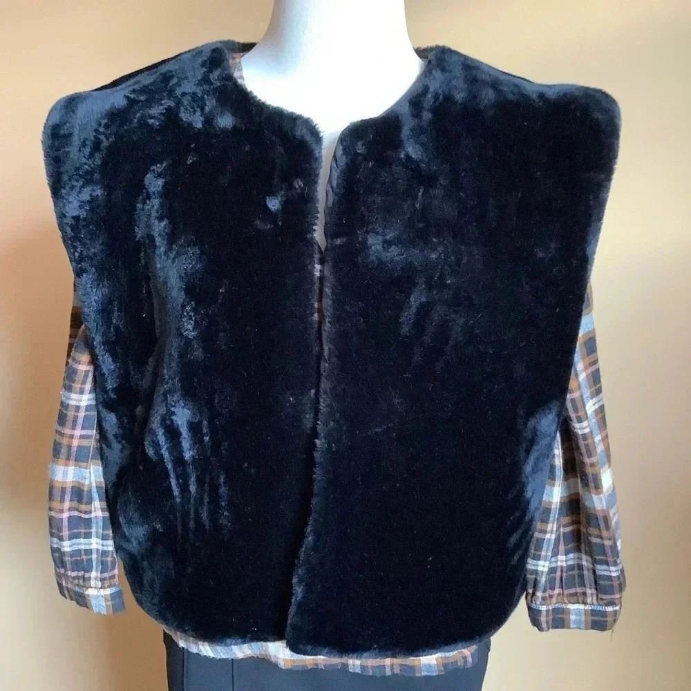 VINTAGE Black Faux Fur Cropped Vest Collarless Open Front Plush Waistcoat XL - Picture 4 of 13